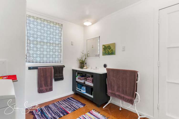 10 Regent Street Whakapirau_19