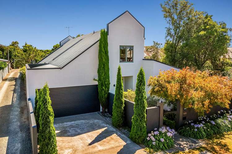 16b McCallum Street_0