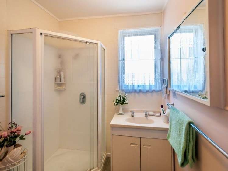 7 Papa Place Birkdale_11