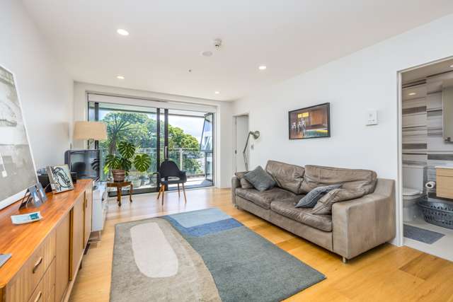 407/10 Lion Place Epsom_3