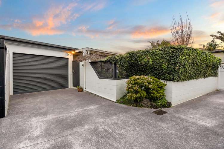 2/22 Harding Avenue_1