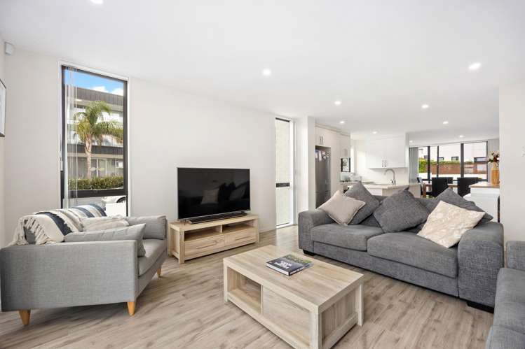 2 Seafarer Crescent Stanmore Bay_5
