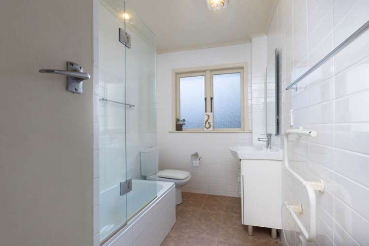 692 Richardson Road Mount Roskill_8