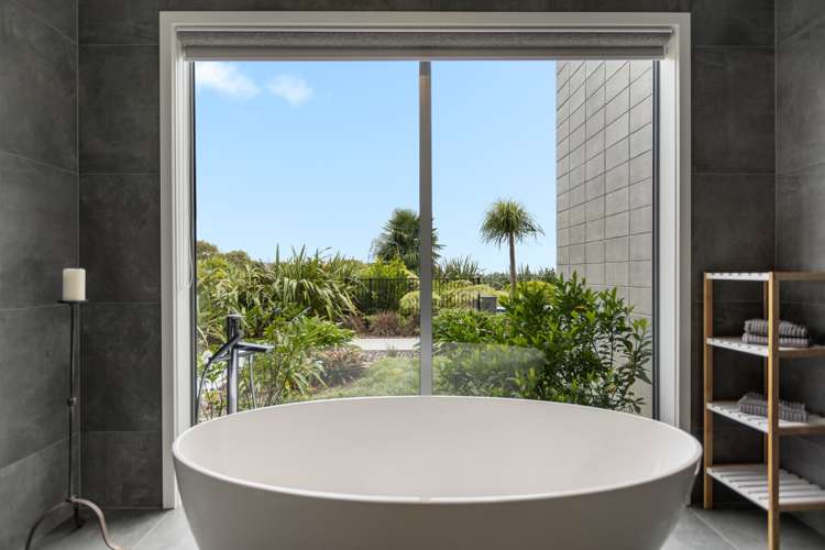 166 Merrick Road Pyes Pa_17