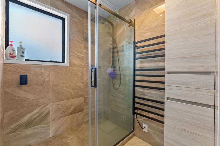 2/10 Silver Creek Road_4