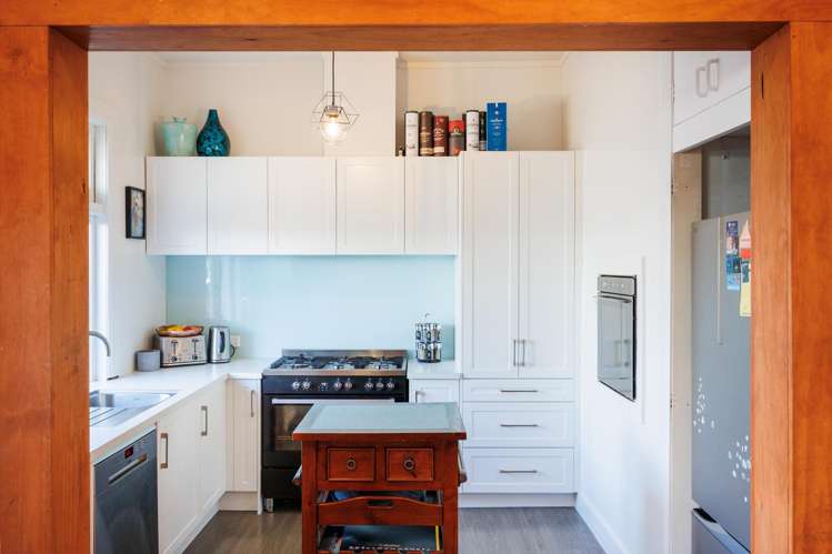 22 Matipo Street Takaro_12