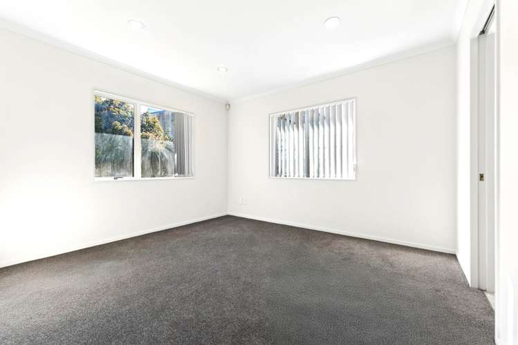 9A Robert Skeleton Place Manurewa_11