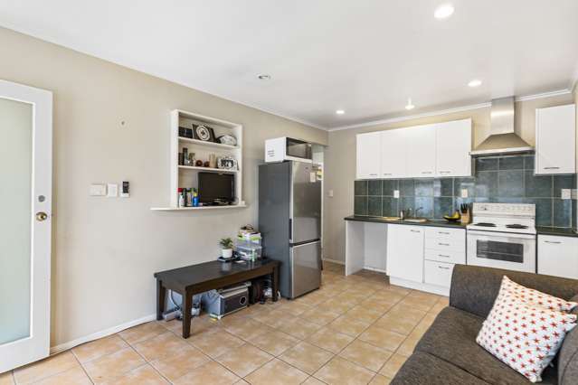 7/58 View Road Mount Eden_1