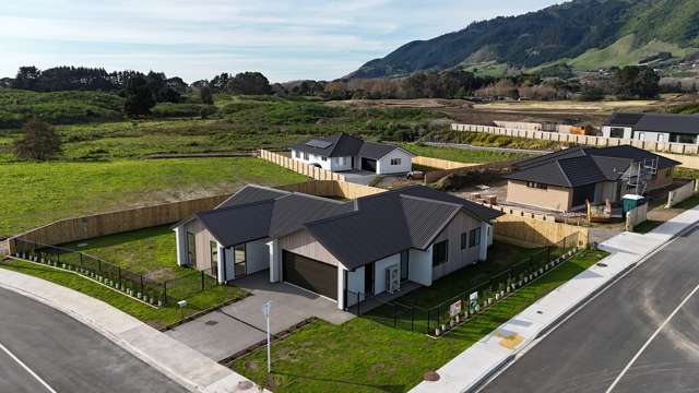 24 Kotuku Ngutupapa Way  Waikanae_3