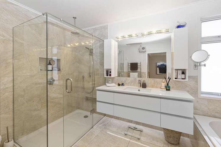 34 Covil Avenue Te Atatu South_14