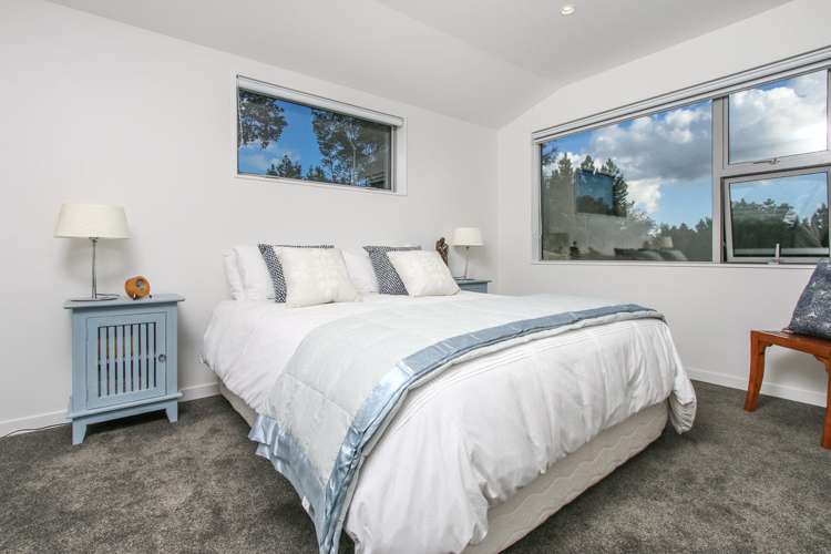 1233 East Coast Road Redvale_15