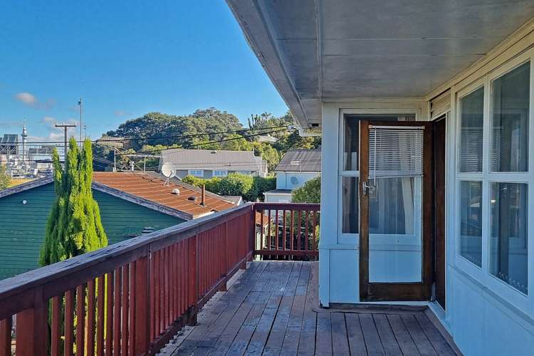 18 Sulphur Beach Road Northcote Point_11