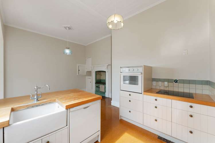 17 Seccombes Road Epsom_10