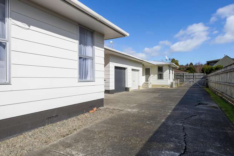 56b Maxwells Line Awapuni_19