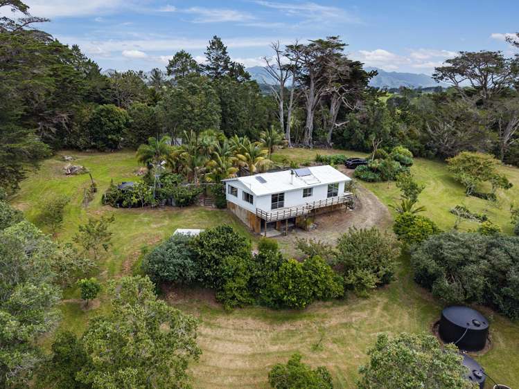 186 Old School Road Maungakaramea_13