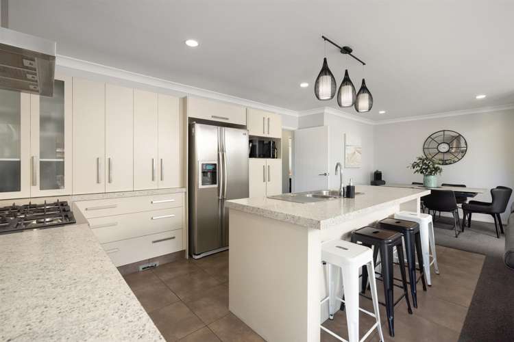 24 Pompano Key Papamoa_8