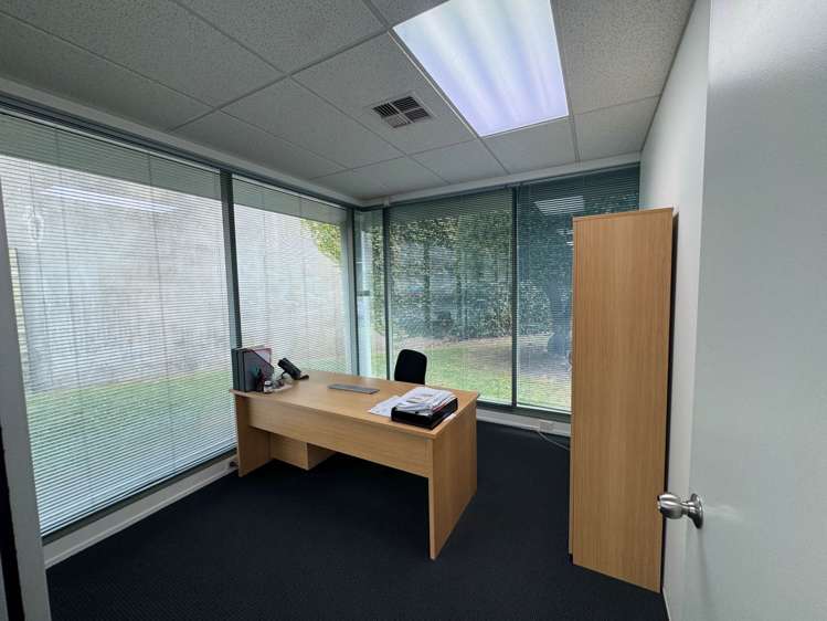 Unit I/112 Bush Road Rosedale_4