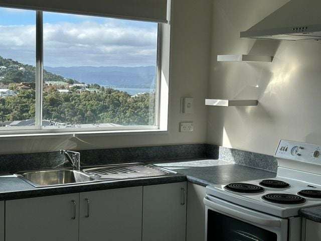 7B Randolph Road Crofton Downs_2