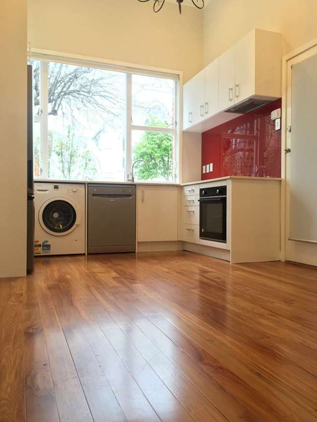 1 bedroom + office