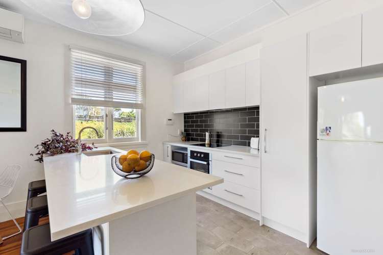 11 Malam Street Glen Eden_1