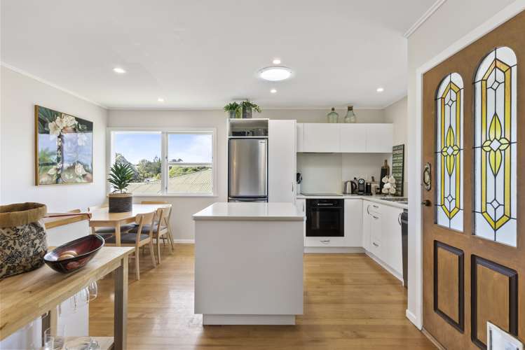 64 Stottholm Road Titirangi_14