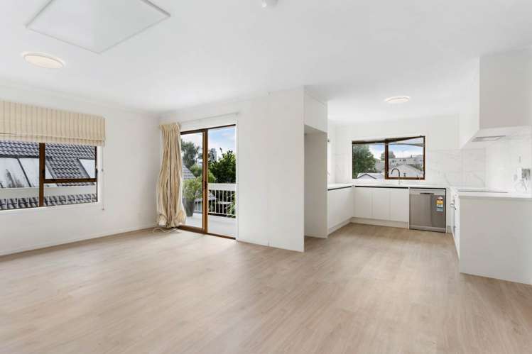 3/18 Armadale Road Remuera_6