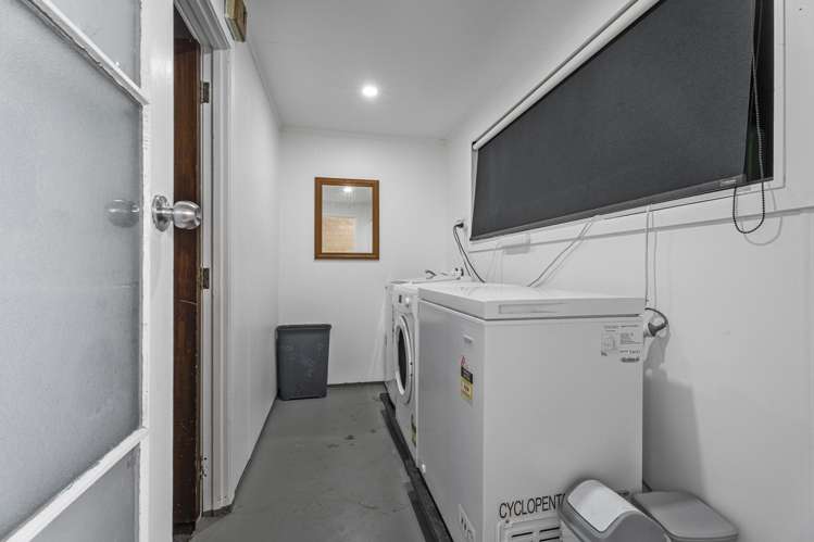 1 Leslie Place Deanwell_17