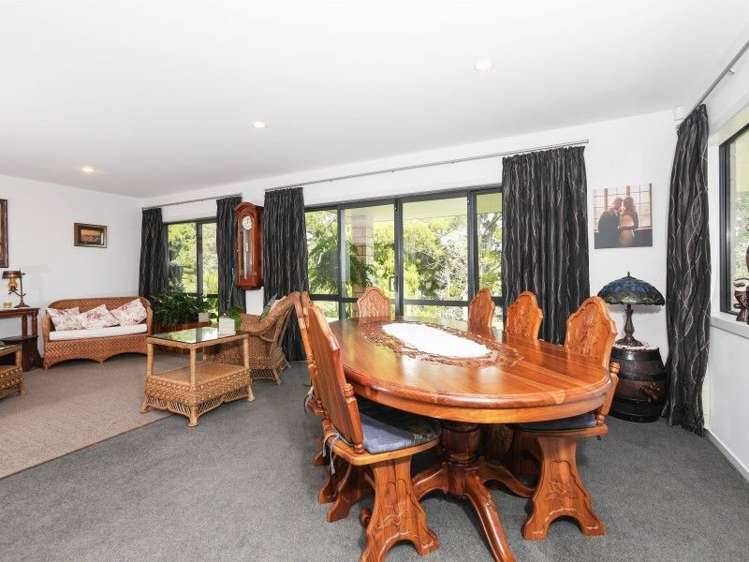 215 Judge Richardson Drive Opaheke_8