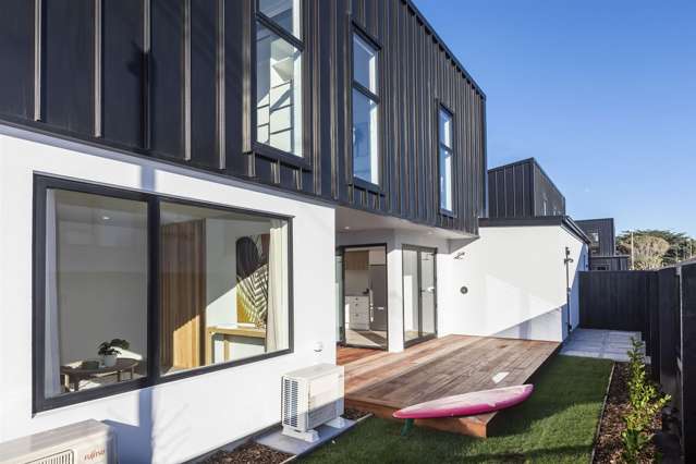 1/163 Marine Parade New Brighton_1