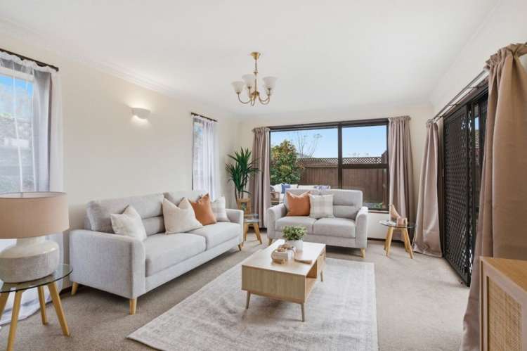 2/119 Reynolds Avenue_2