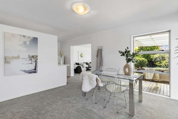 3/5 Teal Crescent Beach Haven_8