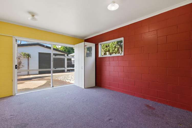 18 Olivine Street Poike_12