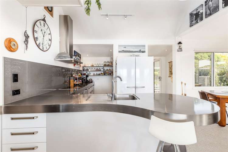 172 Rarangi Beach Road Rarangi_10