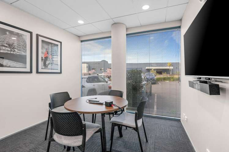 42 Tawa Drive Albany_4