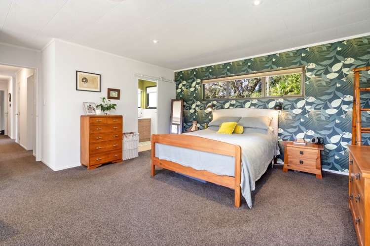 1614 State Highway 14 Maungatapere_14