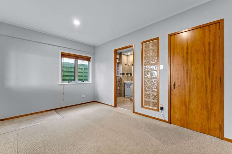 11 Katui Street Castor Bay_10