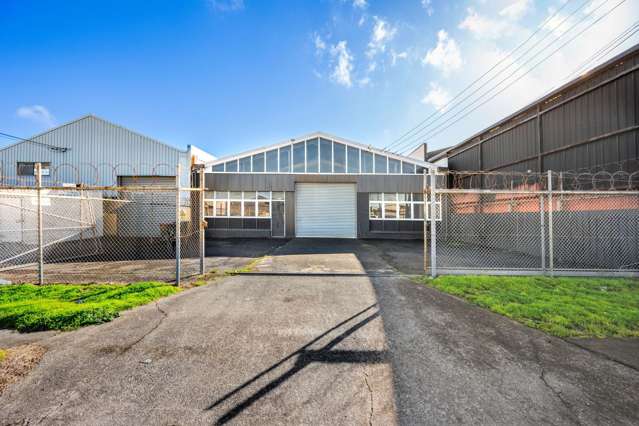 6 Pukemiro Street Onehunga_1