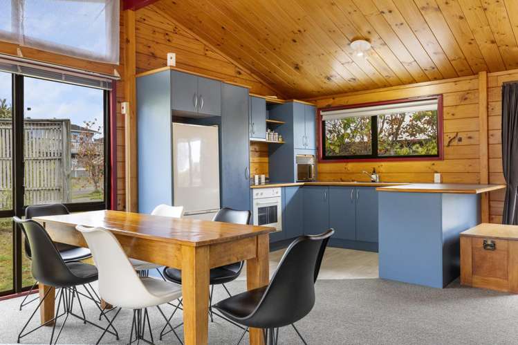 4 Mahuta Road_2