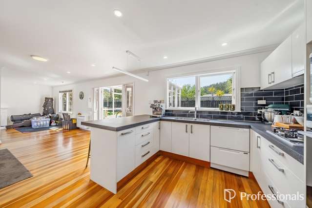 9 Peel Place Wainuiomata_4