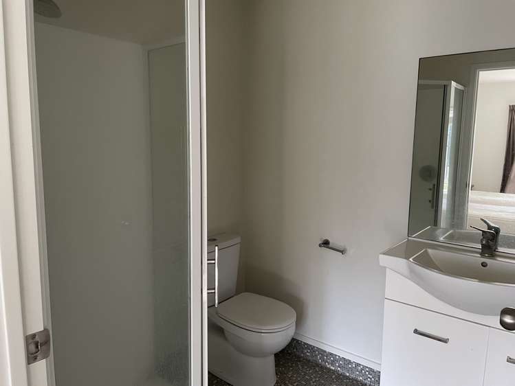 2d Lytton Street Victoria_15