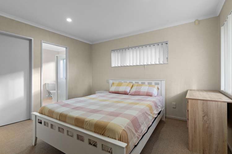 2 Brosna Place East Tamaki_14