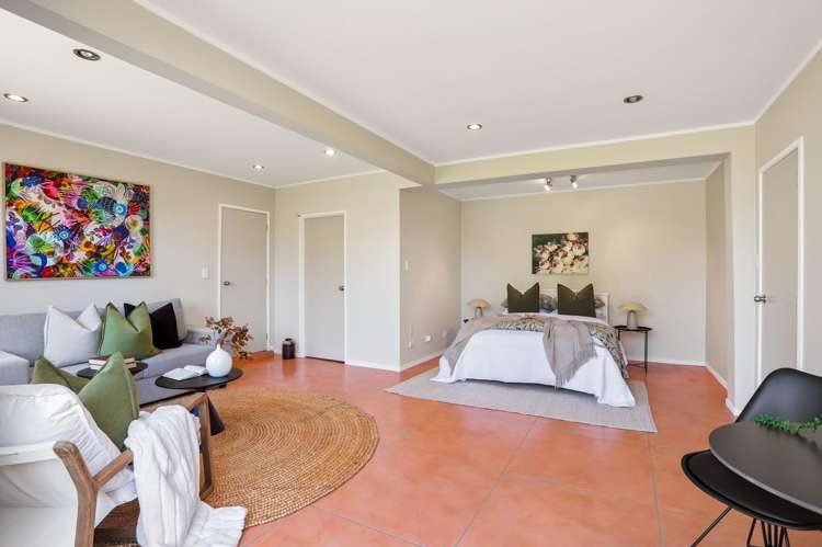 72 Golf Road New Lynn_16