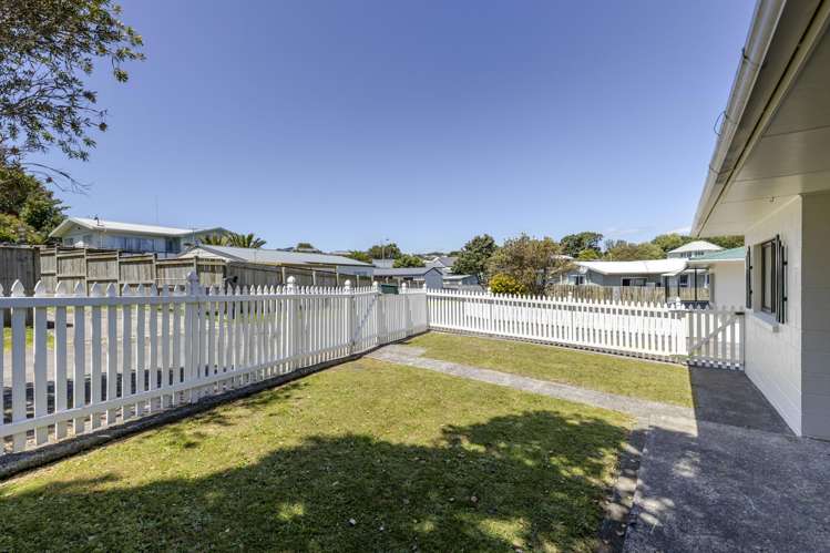 2/5A Tahurangi Place Spotswood_5