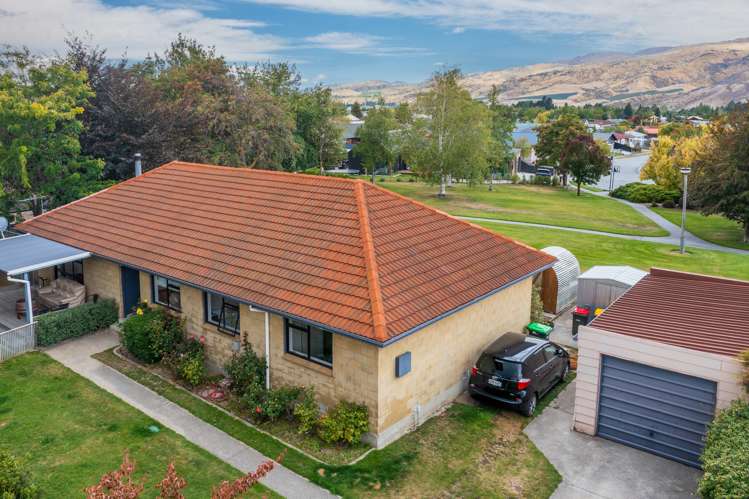 10 Coach Court Cromwell_16