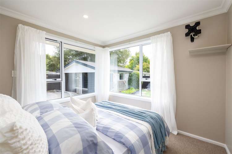 68 Woodbury Street Russley_10