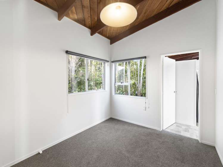 10 Lilburn Crescent Massey_14