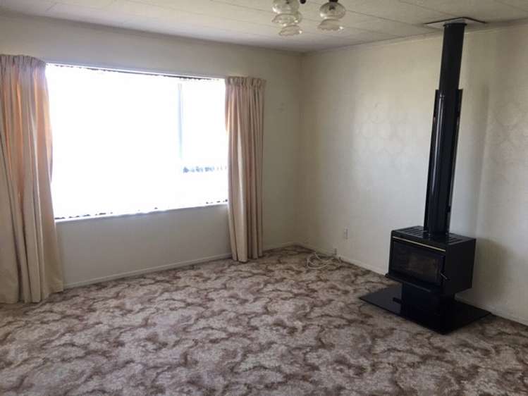 214 Warwick Road 10490_13