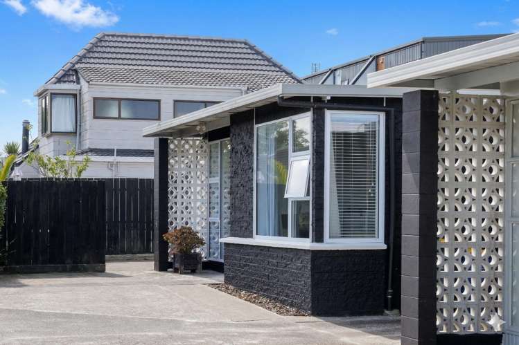 1/132 Onewa Road Northcote_10