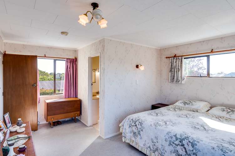 20 Upham Crescent Taradale_12