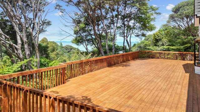 3 Herrings Cove Place Titirangi_2